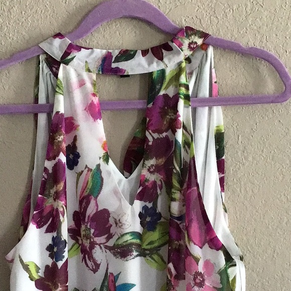 NWOT purple floral sleeveless top with front tie detail, XL - Picture 5 of 6